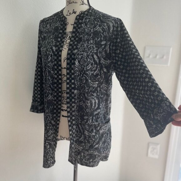 BOHO EMO BLACK & WHITE KIMONO BLOUSE 3/4 SLEEVE COLLARLESS SHAKET SZ 6 PREPPY - Picture 9 of 15
